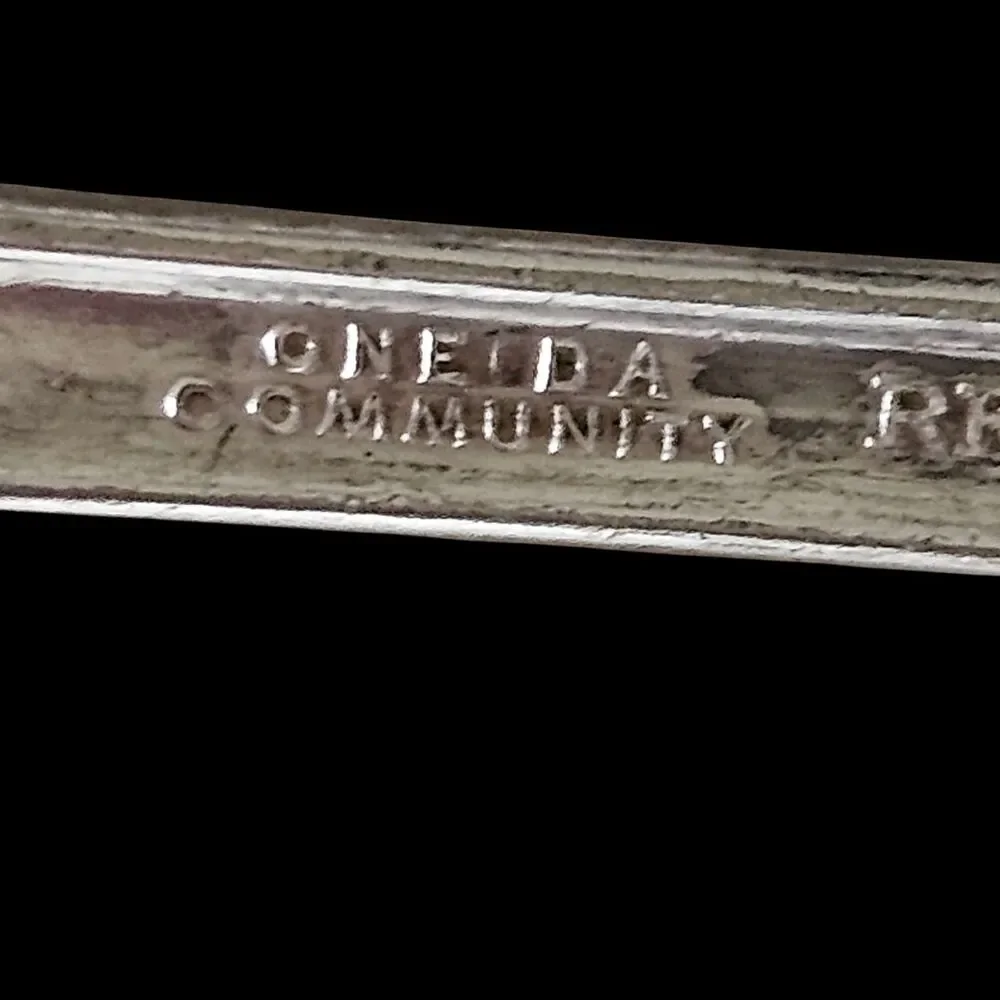 Antique Oneida Gravy Ladle Bridal Rose Silver Plated 6 ¾